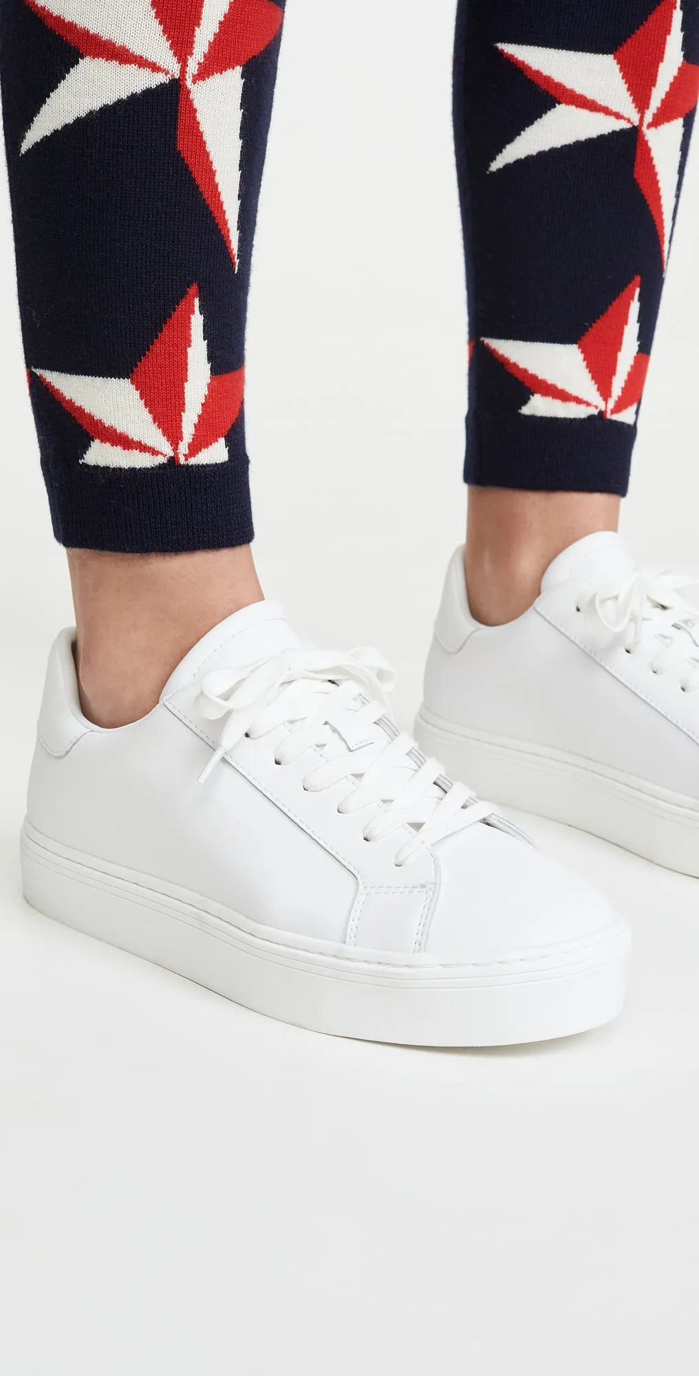 Steve Madden Women's Bass Platform Rounded toe Sneakers White Leather